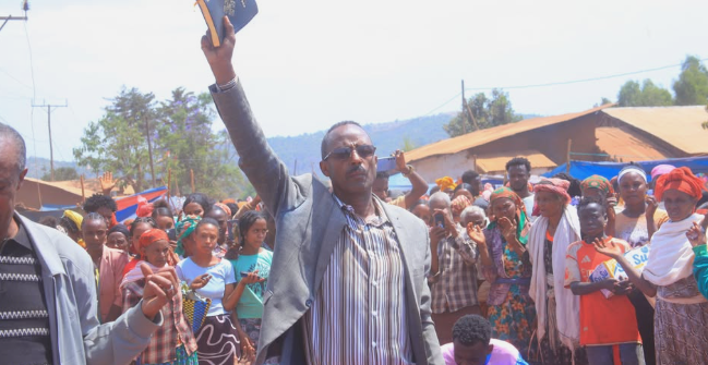 Outreach gathering in Yebelo, Ethiopia